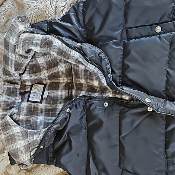 J.Crew Puffer Vest - Picture 3 of 6